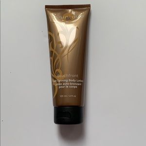 Younique self tanning lotion